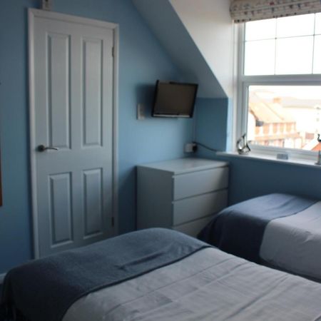 Beamsley Lodge B&B Истборн Екстериор снимка