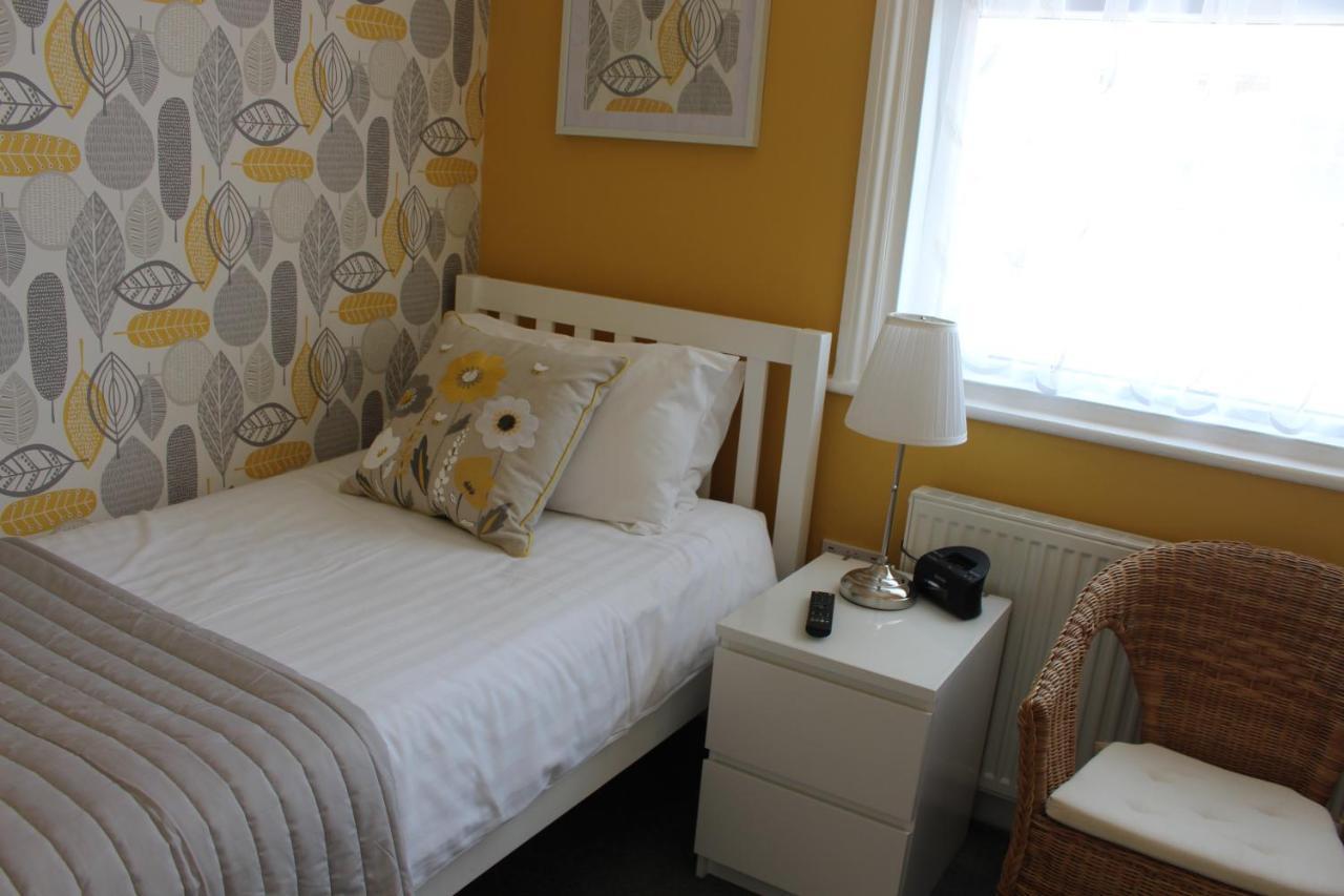 Beamsley Lodge B&B Истборн Екстериор снимка