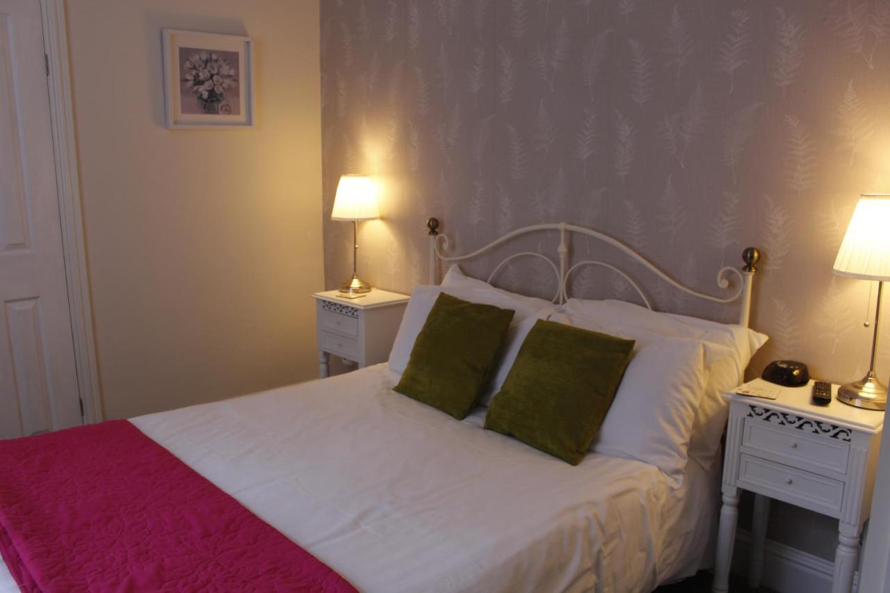 Beamsley Lodge B&B Истборн Екстериор снимка