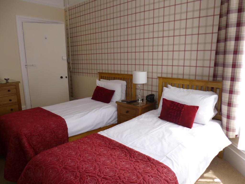Beamsley Lodge B&B Истборн Стая снимка
