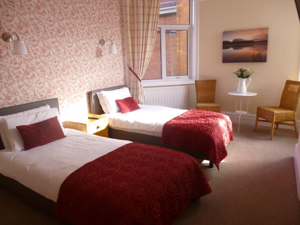 Beamsley Lodge B&B Истборн Стая снимка