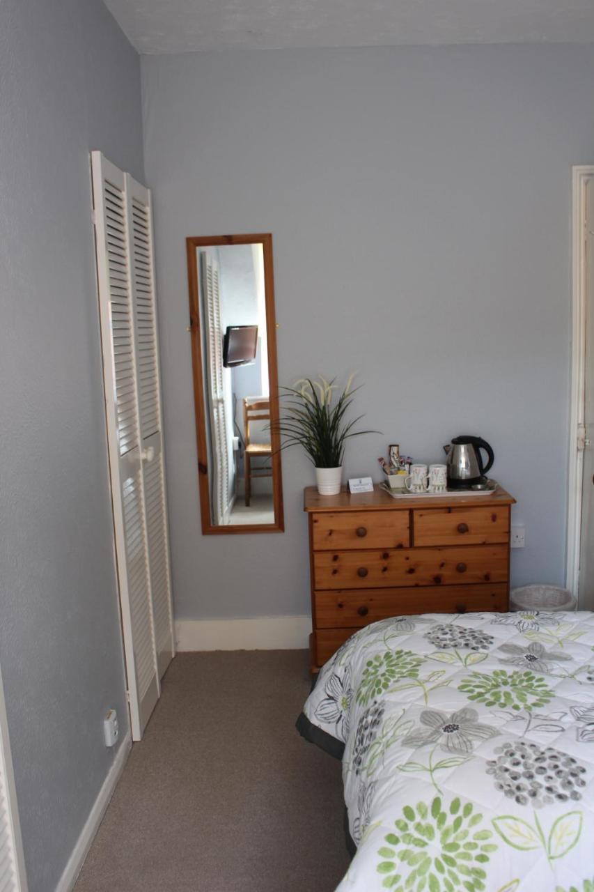 Beamsley Lodge B&B Истборн Екстериор снимка