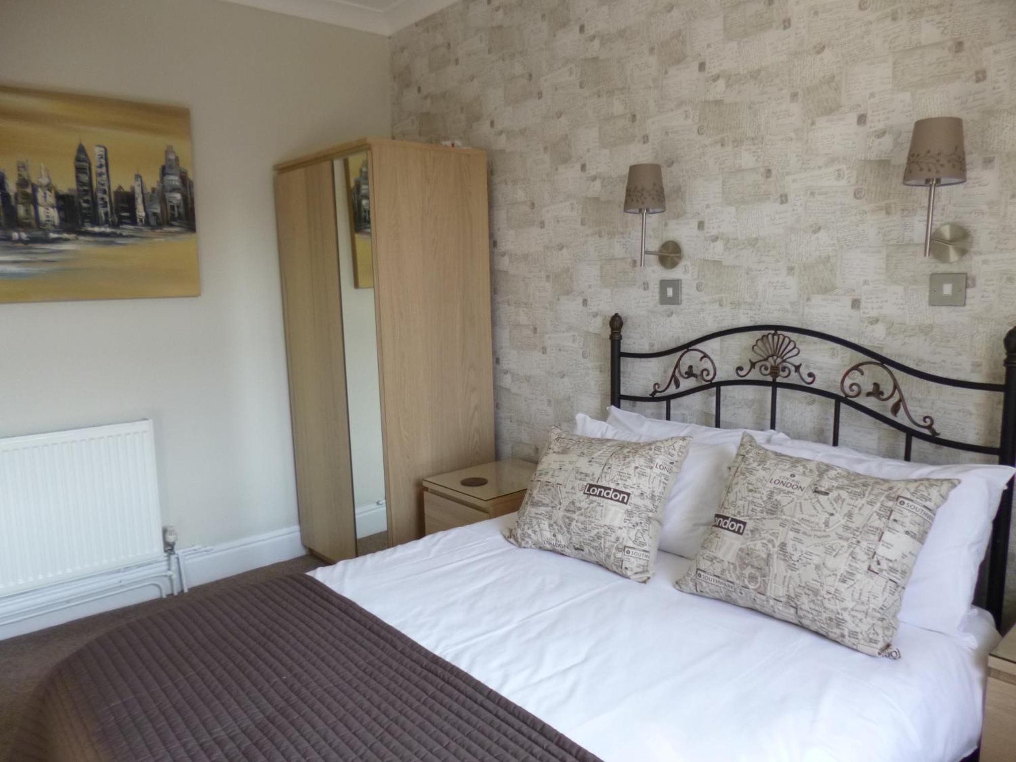 Beamsley Lodge B&B Истборн Стая снимка