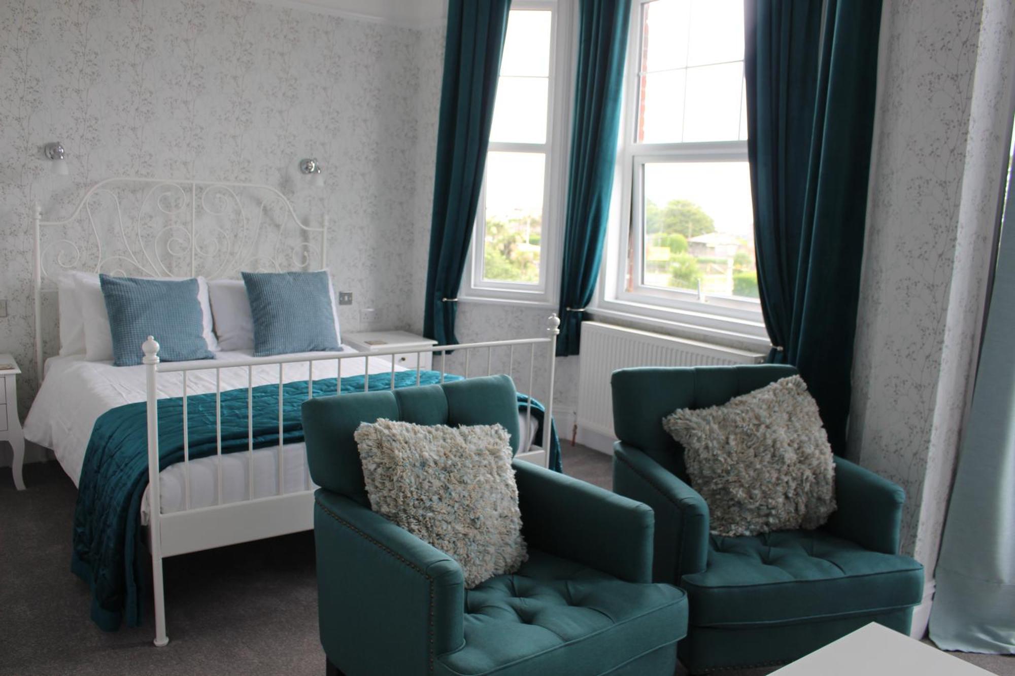 Beamsley Lodge B&B Истборн Екстериор снимка