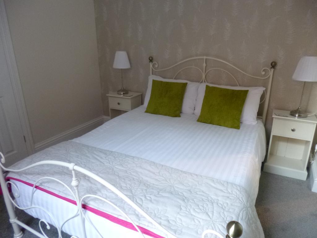 Beamsley Lodge B&B Истборн Стая снимка