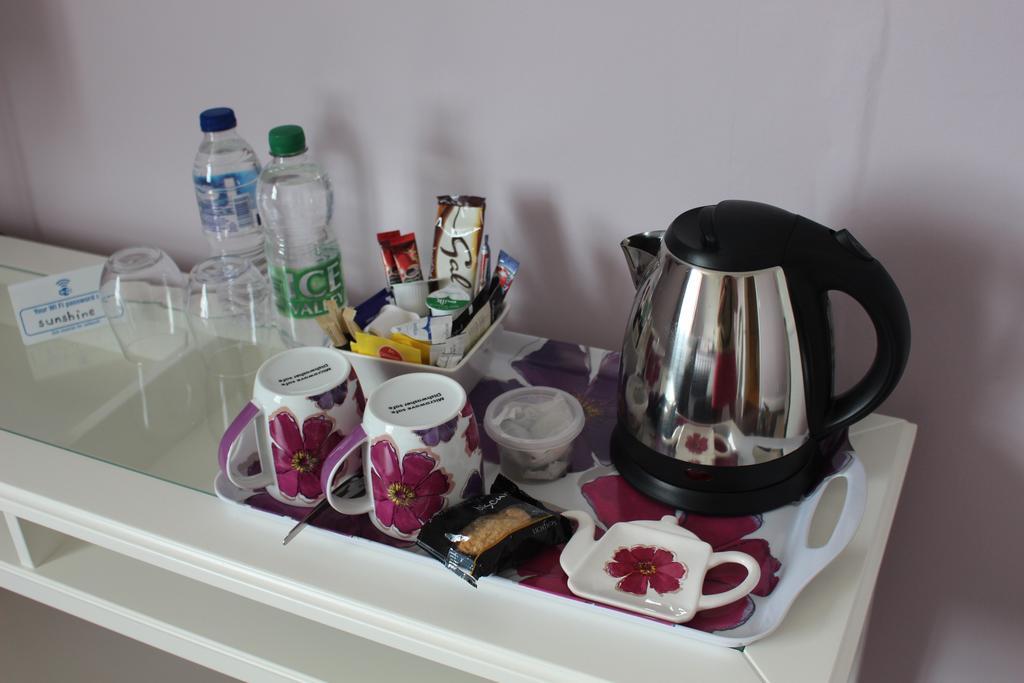 Beamsley Lodge B&B Истборн Екстериор снимка