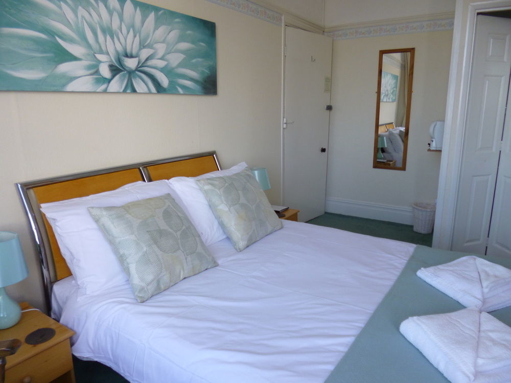 Beamsley Lodge B&B Истборн Екстериор снимка