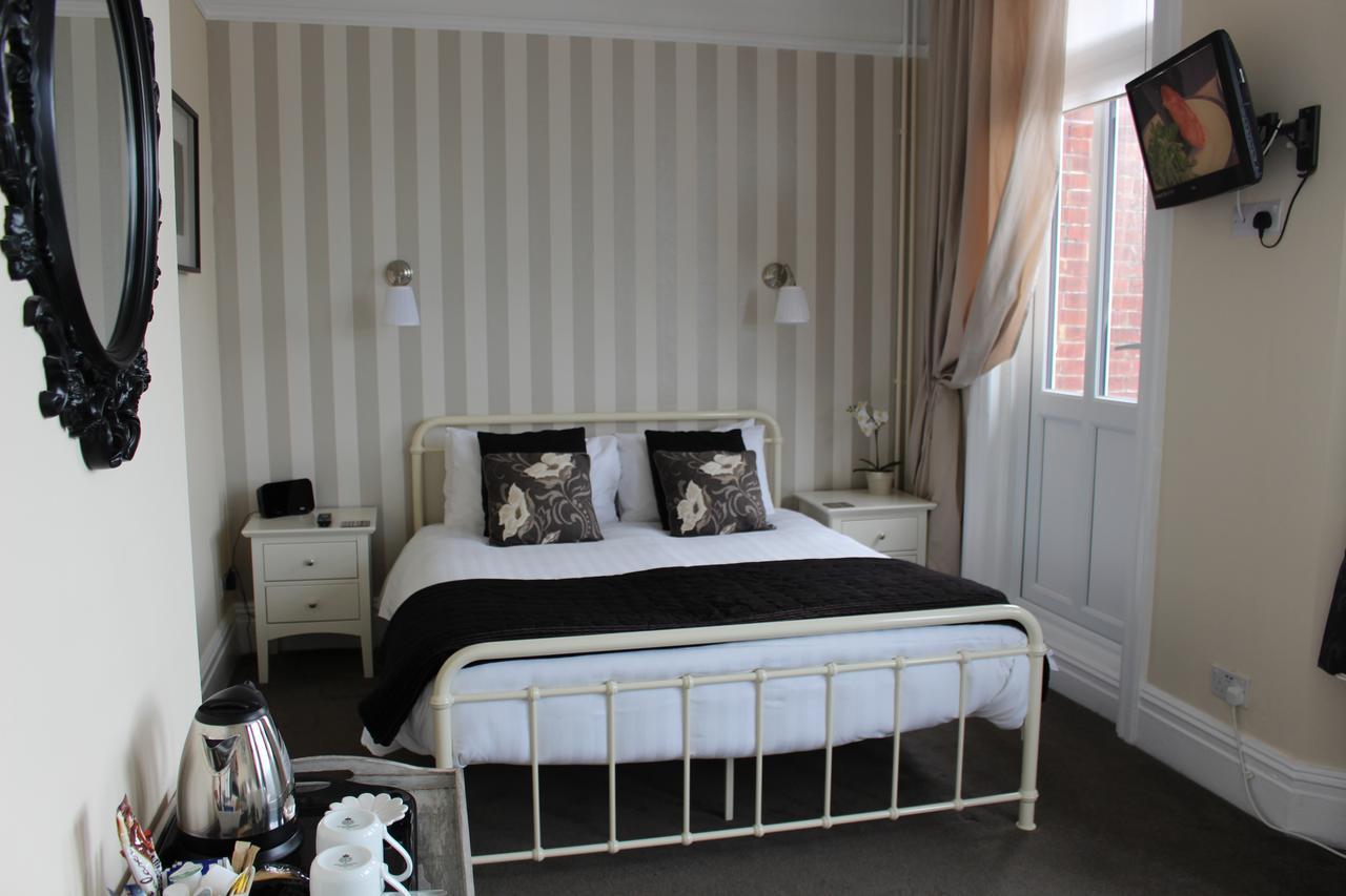 Beamsley Lodge B&B Истборн Екстериор снимка