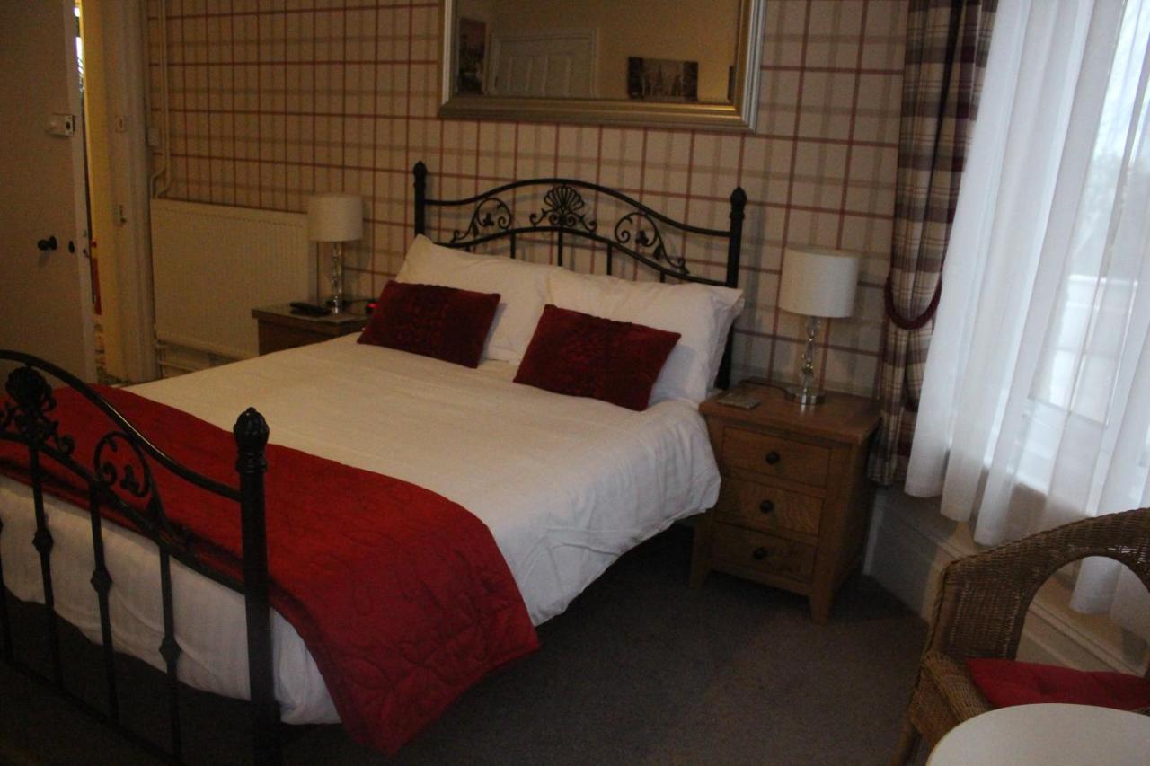 Beamsley Lodge B&B Истборн Екстериор снимка